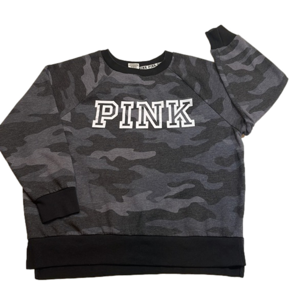PINK • Size Small • blue black camo crew neck sweatshirt